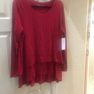 Stunning layerred long sleeve top